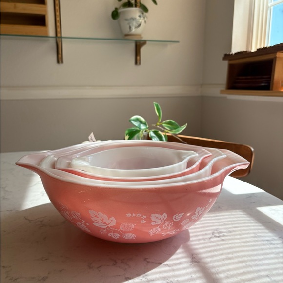 Pyrex Goosberry Mixing Bowl Set of 4, 1950s - Picture 7 of 7